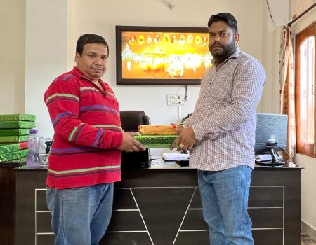 Mr. VIVEK (ACCOUNTANT)